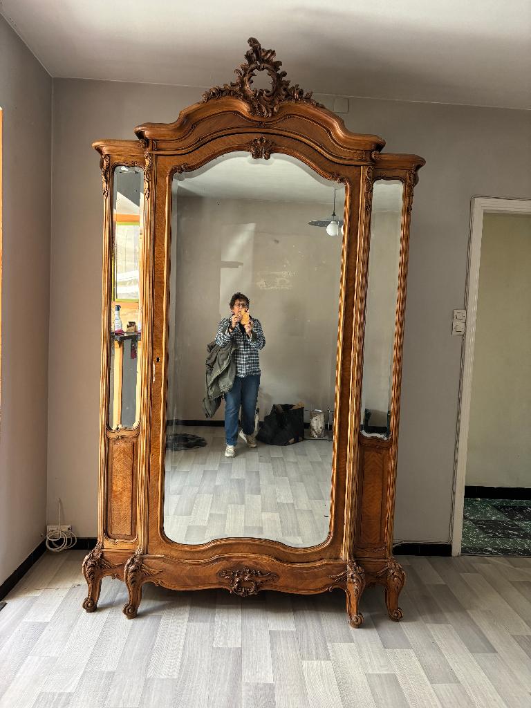 LOUIS XV ANTIEKE KLEDINGKAST, Antiek en Kunst, Ophalen