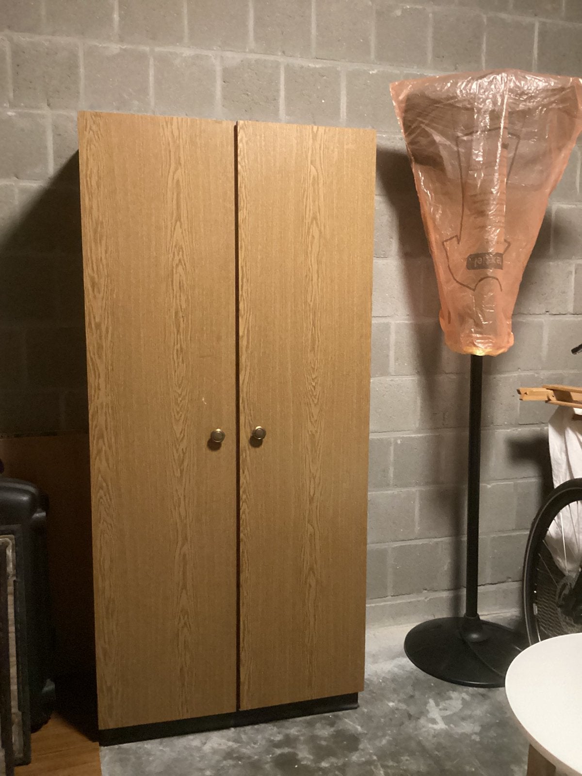 GRATIS bergkast, Huis en Inrichting, Ophalen, Gebruikt