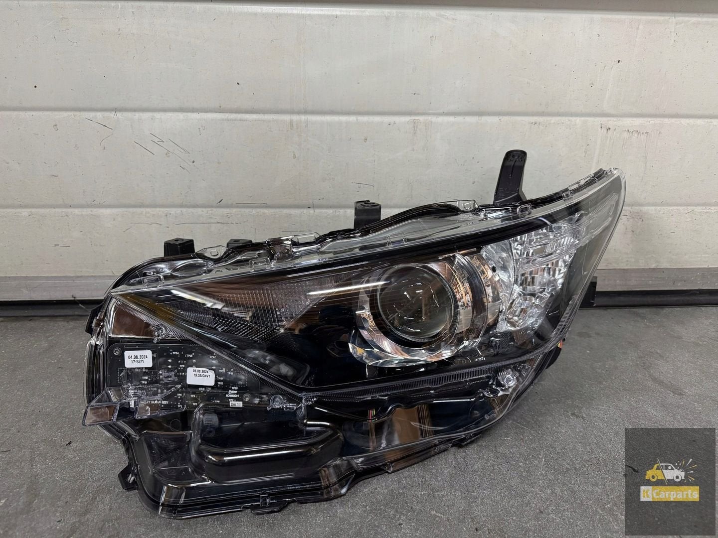 8115002K30, clignotant de liaison Toyota Auris II, Info@toyota.co.jp, Toyota Motor Corporation, Toyota-Cho 1
471-8571  Toyota City