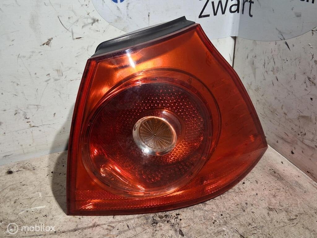 Achterlicht RBuiten Vw Golf V 1.4 TSI ('03-'08) 1K6945096N, Auto-onderdelen, Gebruikt, Volkswagen, Ophalen of Verzenden, Volkswagen