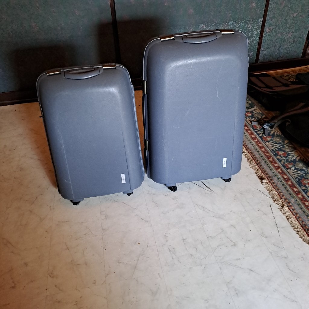2 reiskoffers, Gebruikt, Hard kunststof, 45 tot 55 cm, 70 cm of meer