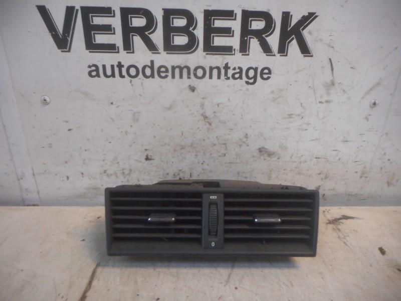 DASHBOARD LUCHTROOSTER MIDDEN C (W202) (202-830-0554), Gebruikt, Mercedes-Benz