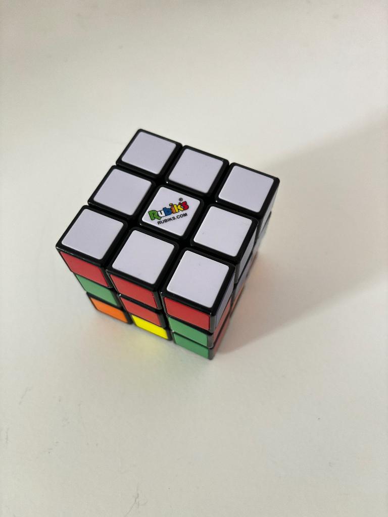Rubik kubus / rubik's cube 3 x 3 - origineel, Hobby en Vrije tijd, Ophalen of Verzenden, Zo goed als nieuw, Rubik's of 3D-puzzel