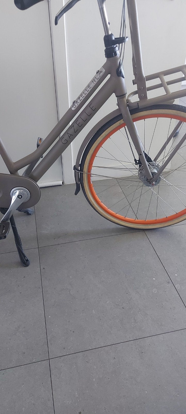 gazelle 28 inch zo goed als nieuw, Fietsen en Brommers, Fietsen | Dames | Damesfietsen, Ophalen of Verzenden, Gazelle
