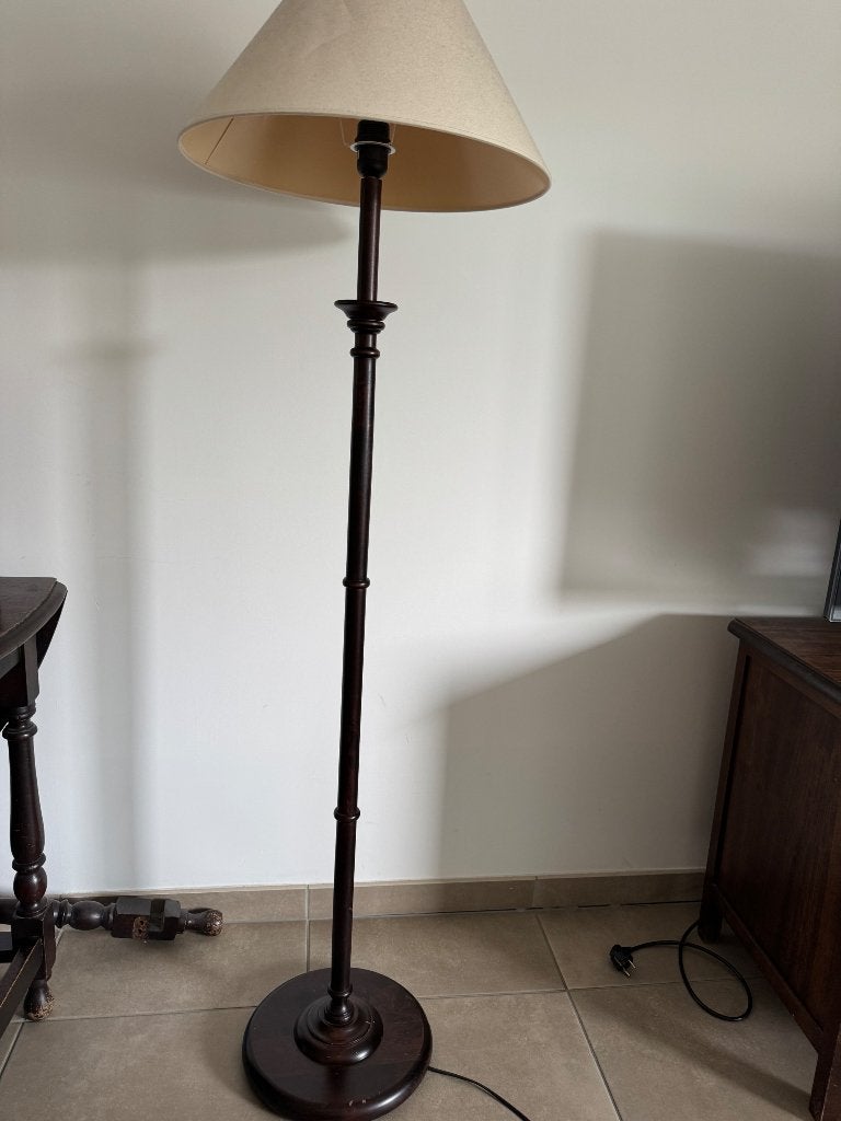 Te koop: staande lamp – €25 vaste prijs, Huis en Inrichting, Lampen | Vloerlampen, Ophalen, Gebruikt, Modern, 150 tot 200 cm
