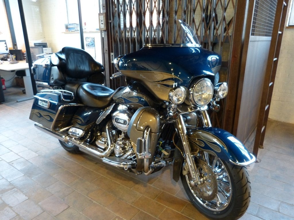 Harley-Davidson TOURING CVO Electra Glide Ultra Classic, Plus de 35 kW, Info@freedom-machines.be, Autre, 1803 cm³