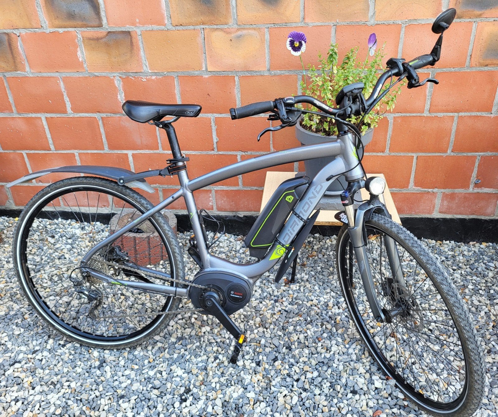 VELO DIAMOND GRIS ELECTRIC BOSCH PERFORMANCE LINE - BON ETAT, Vélos & Vélomoteurs, Vélos électriques, Autres marques, 51 à 55 cm