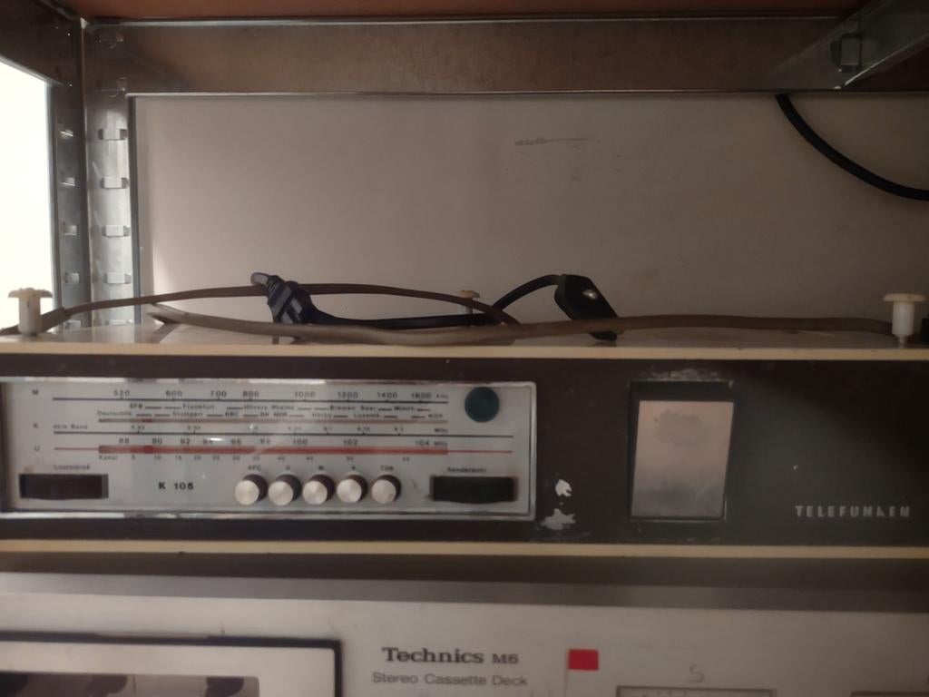 Telefunken radio, Enlèvement, Radio