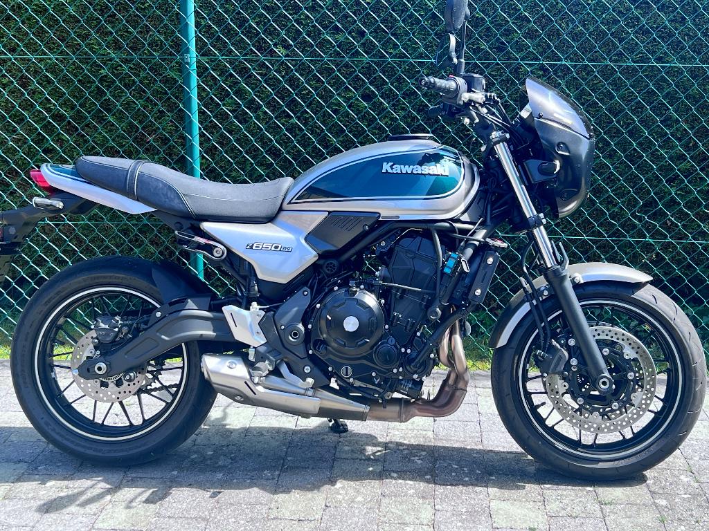 Kawasaki Z650RS - 2000 km - juillet 2025, Plus de 35 kW, Contrôle de traction, 2 cylindres, Particulier