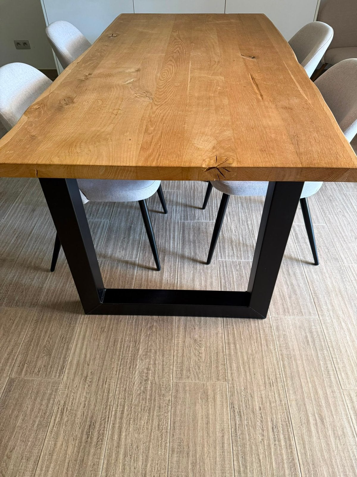 Tafel in eik, Huis en Inrichting, Ophalen, Zo goed als nieuw