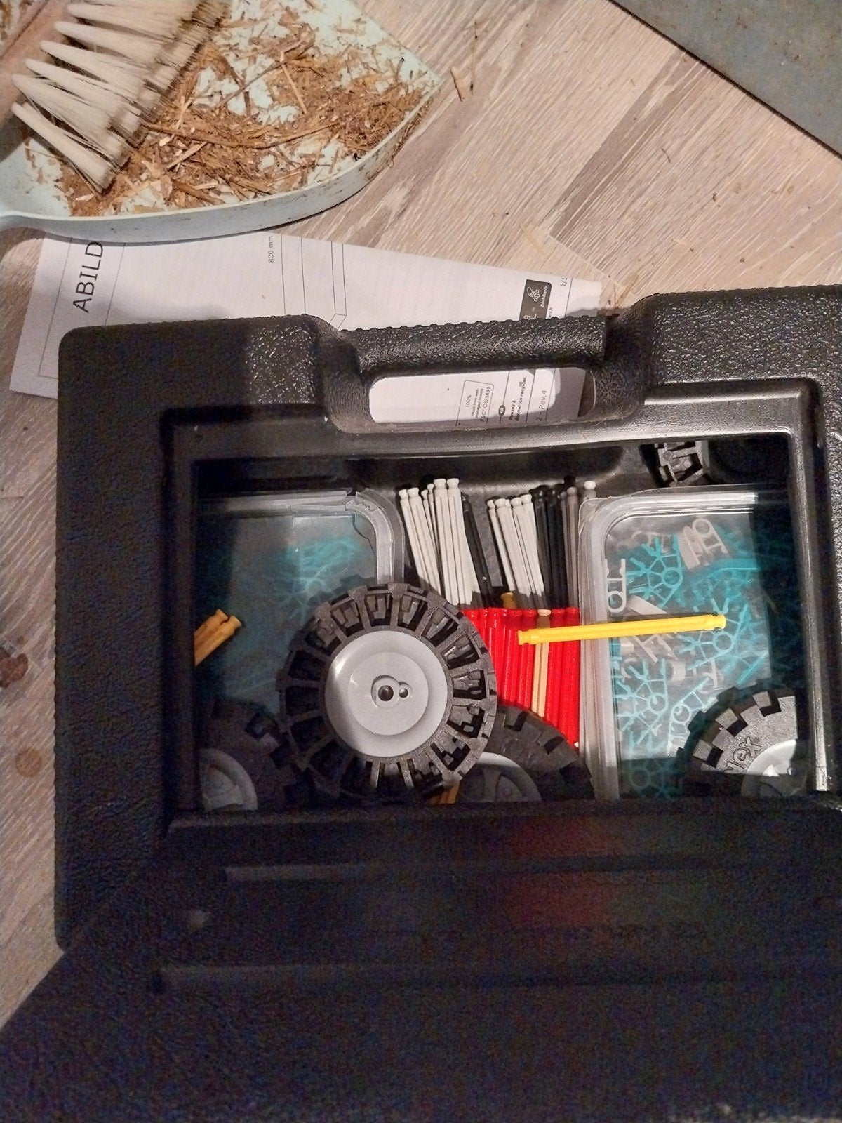 2 dozen vol knex, Ophalen