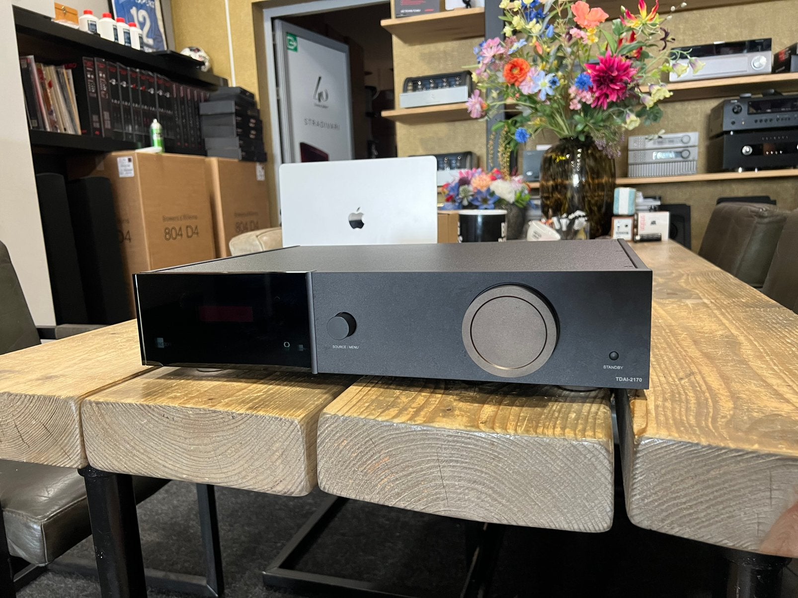 Lyngdorf TDAi-2170, Audio, Tv en Foto, Versterkers en Ontvangers, Overige merken, Ophalen of Verzenden, Zo goed als nieuw, 60 tot 120 watt