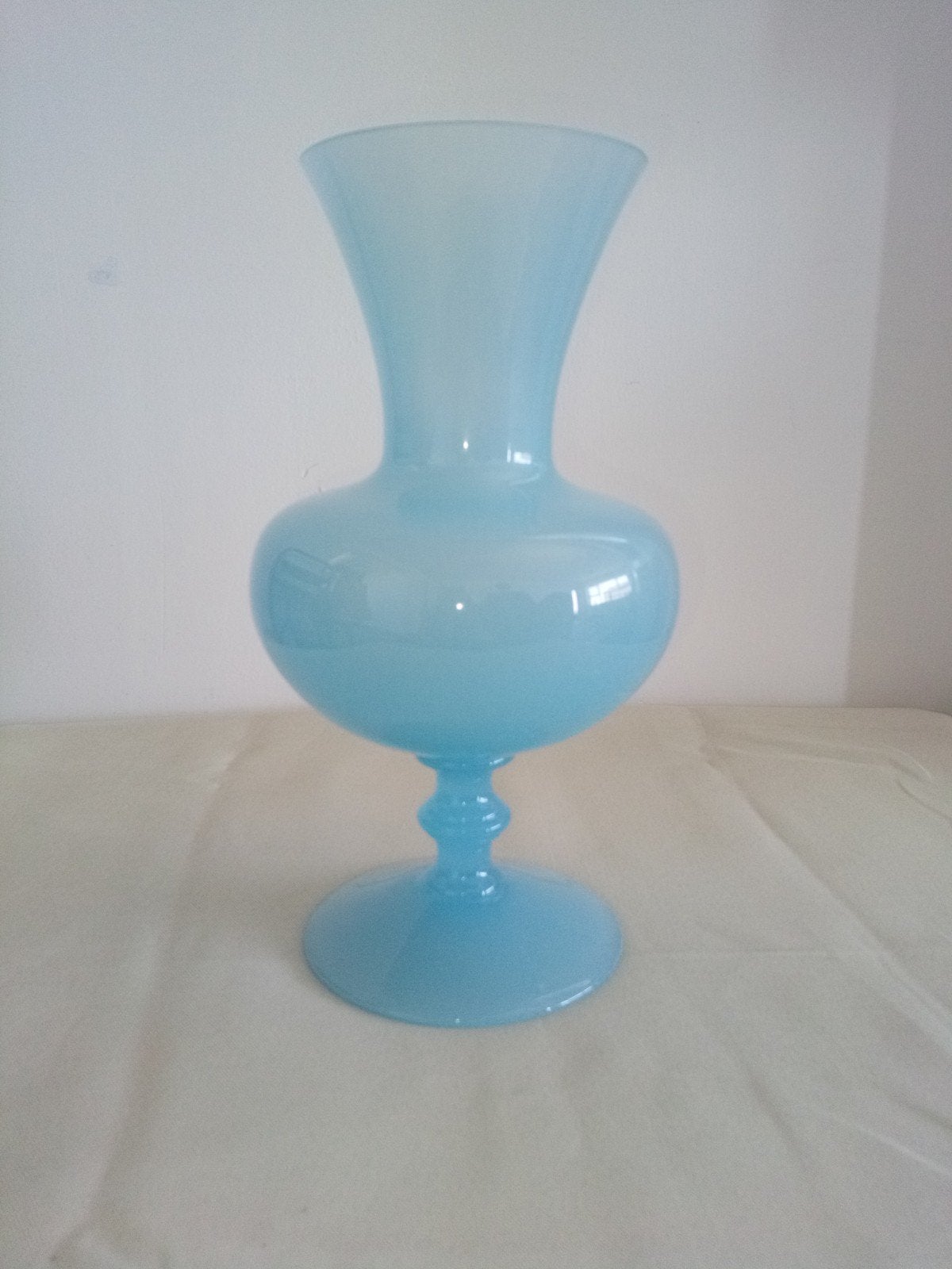 vaas opaline blauw, Huis en Inrichting, Woonaccessoires | Vazen, Ophalen, Blauw