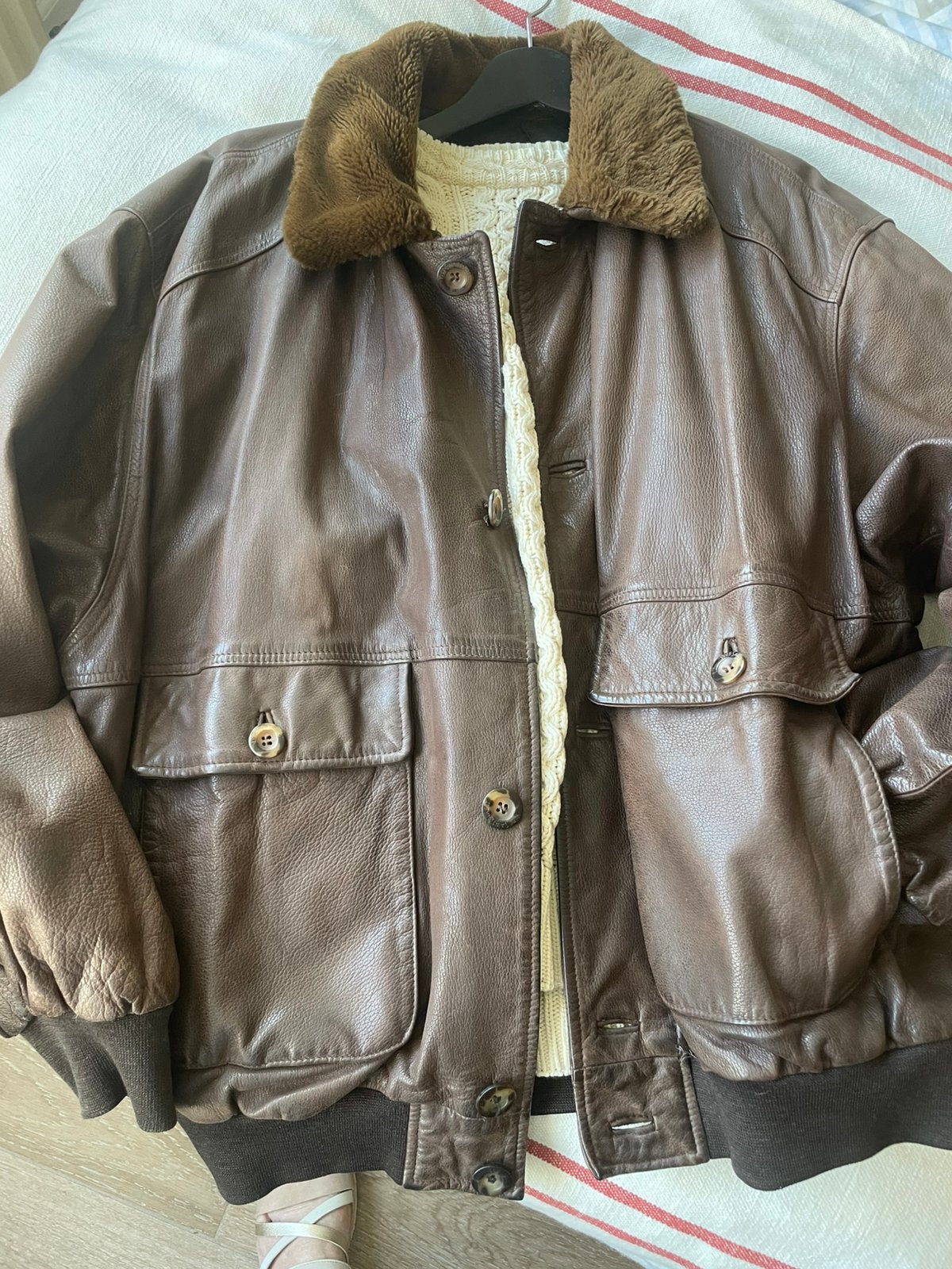 Très beau  blouson en cuir style aviateur, Vêtements | Hommes, Enlèvement ou Envoi, Comme neuf, Autres tailles