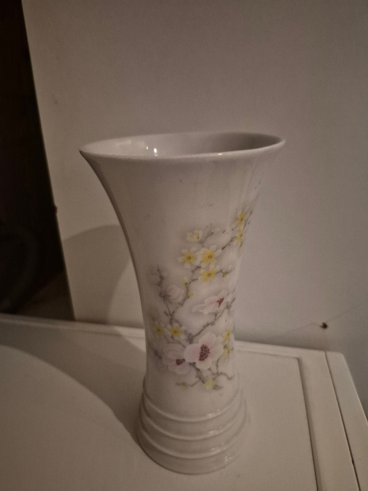 Vase très finement décoré à motif floral, 20 cm, Bavaria, Maison & Meubles, Accessoires pour la Maison | Vases, Autres couleurs