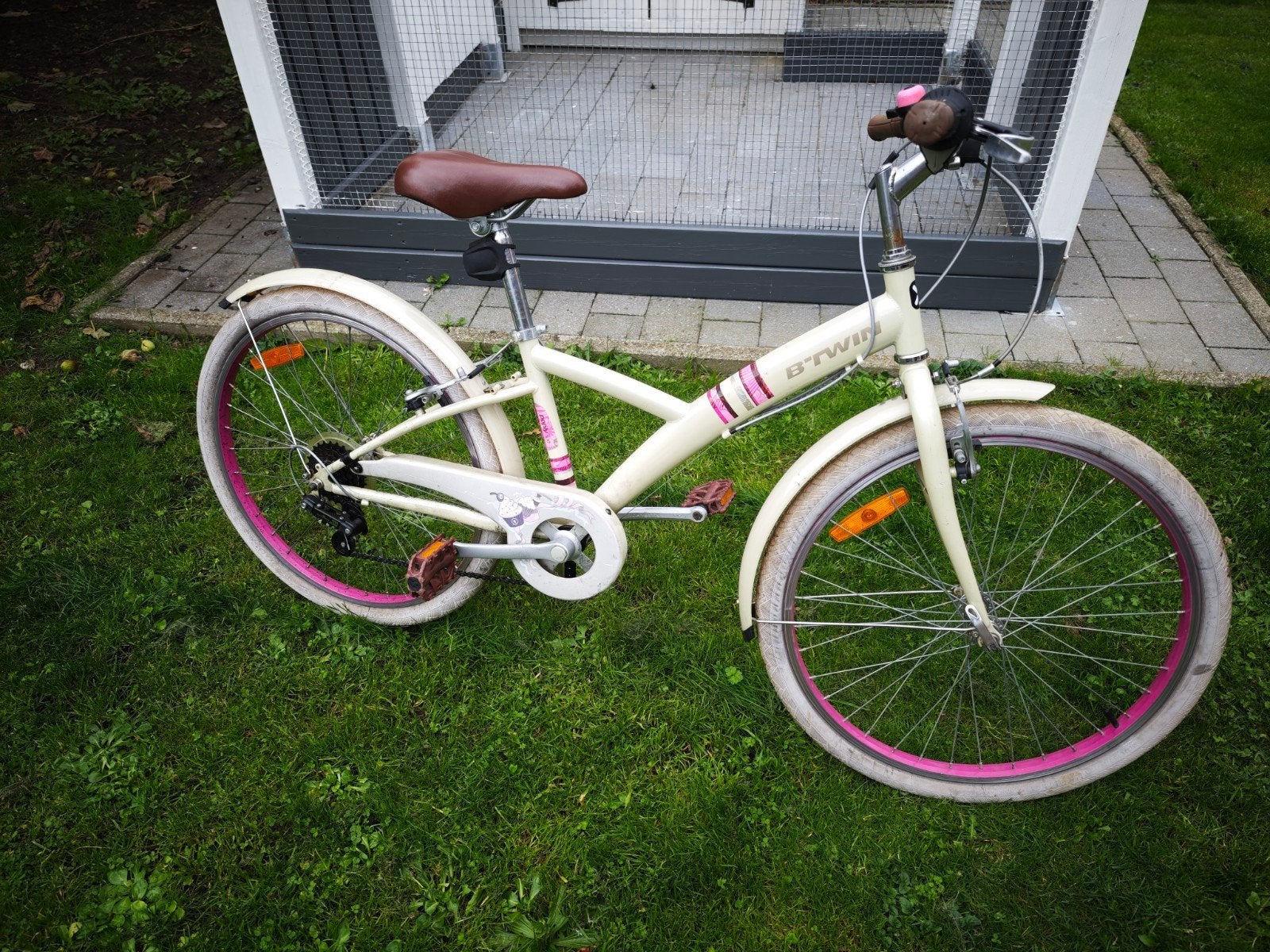 B'twin 24" meisjes fiets, Fietsen en Brommers, Ophalen, Velgrem, B'Twin (Decathlon), Gebruikt