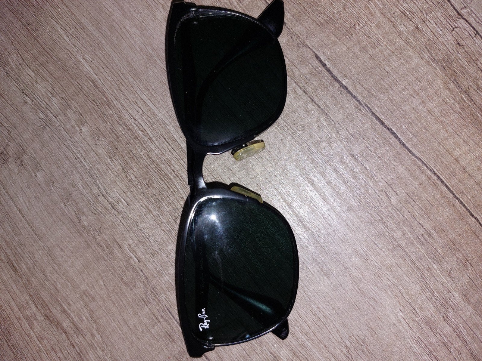 Lunettes de soleil Ray-Ban — Usagées, en bon état, Comme neuf, Enlèvement, Ray-Ban, Lunettes de soleil