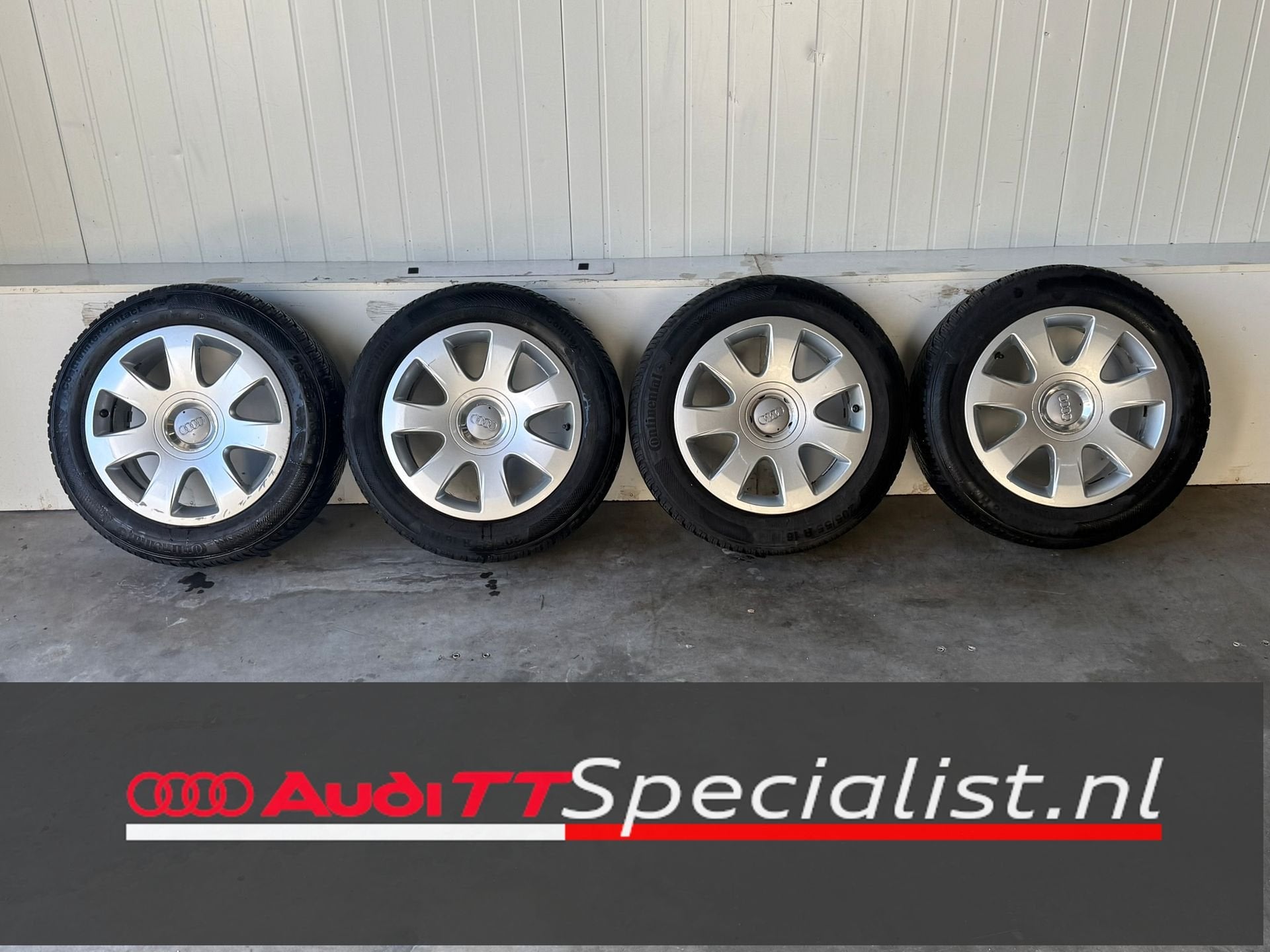 Winterbanden set op originele Audi velgen Audi A4 5x112, Pneus et Jantes, Pneus hiver, -, 16 pouces