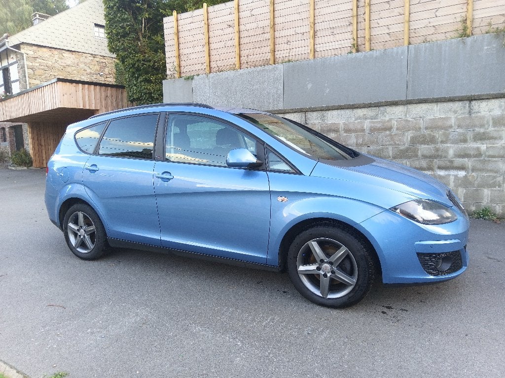 SEAT Altea XL 1.6 CR TDi Ecomotive I-TECH [MARCHANT/EXPORT], Euro 5, Achat, Boîte manuelle, 5 portes