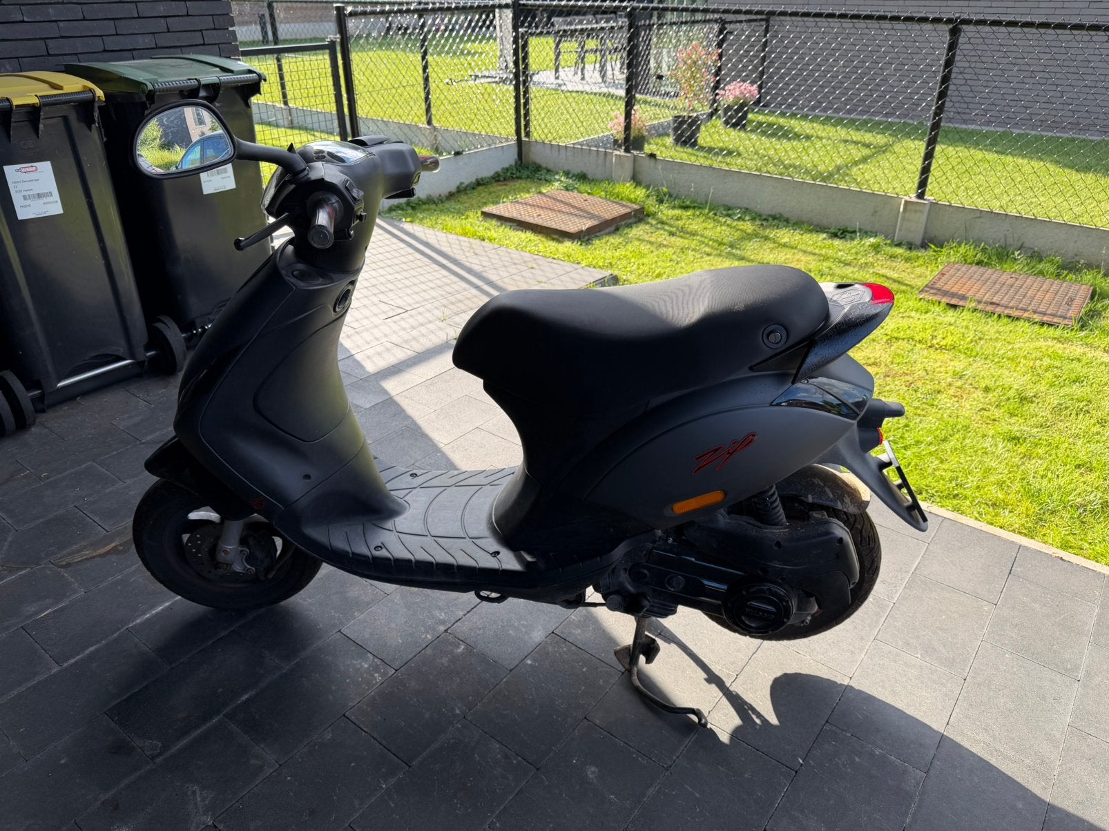 Piaggio zip titanio wrak na ongeval, Fietsen en Brommers, Scooters | Piaggio, Ophalen, Gebruikt, Zip, Klasse B (45 km/u)