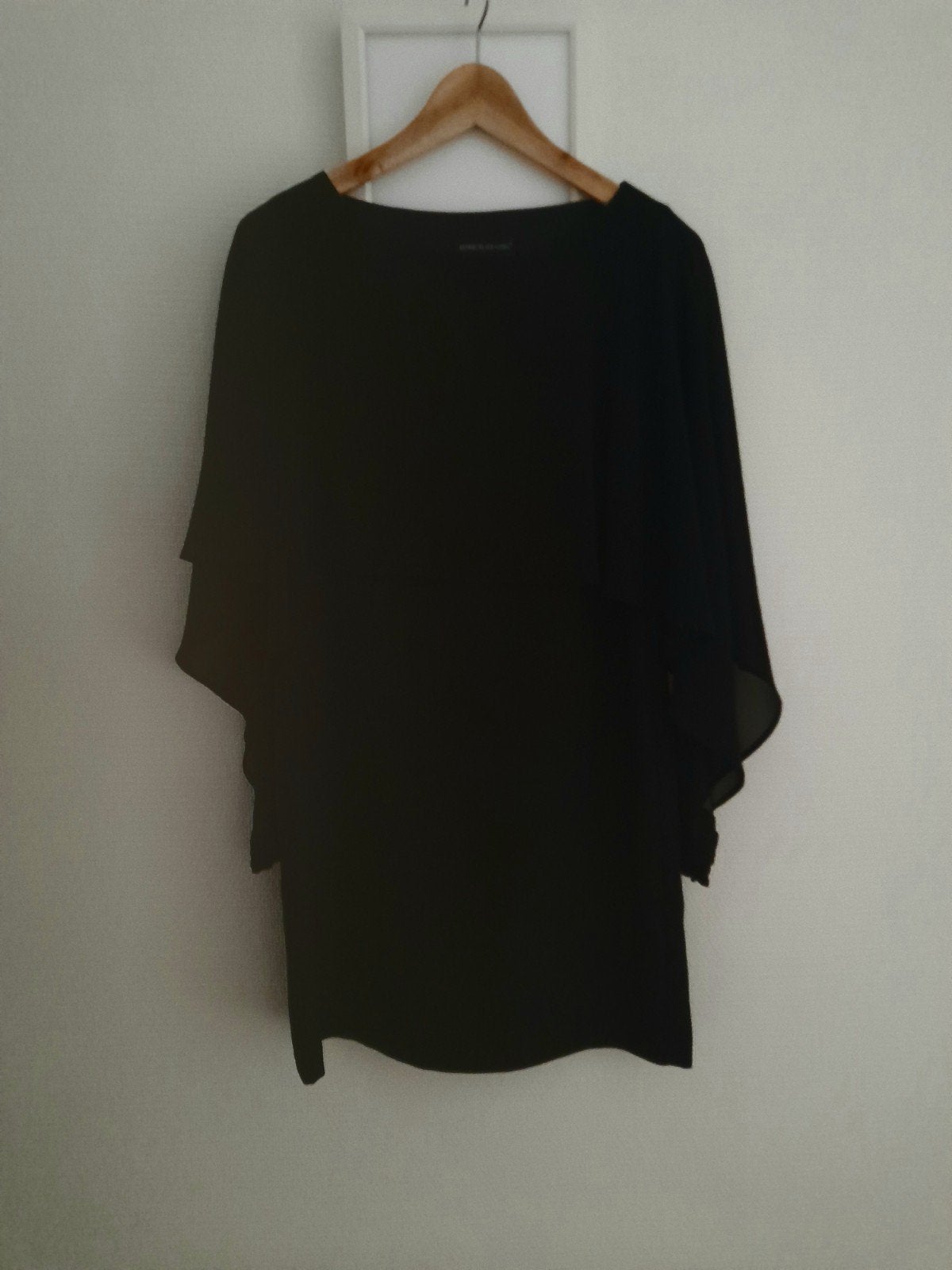 marque de robe noire Astrid Black, Enlèvement ou Envoi, Noir, Longueur genou