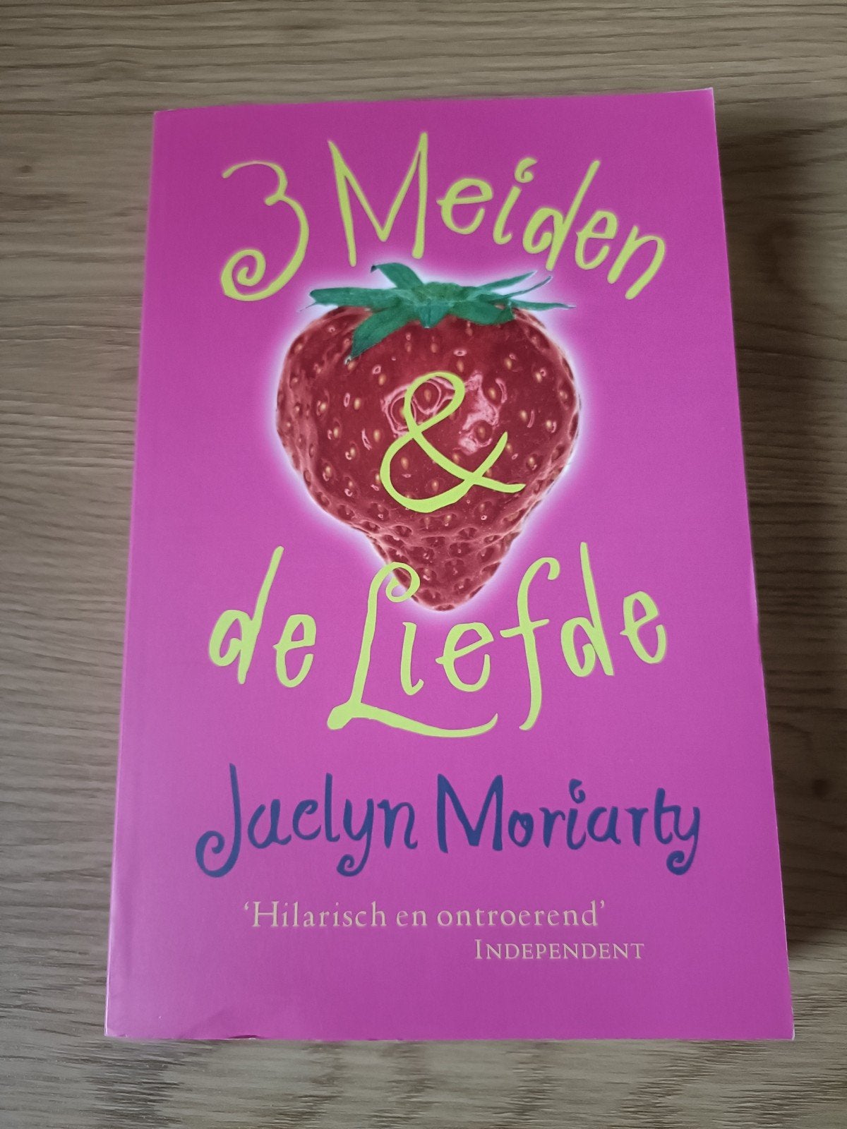 J. Moriarty - 3 Meiden & de liefde, J. Moriarty, Ophalen of Verzenden, Zo goed als nieuw, Fictie