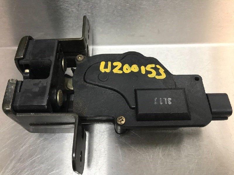 SLOTVANGER ACHTERKLEP Kia Sorento I (JC) (|SORENTO|), Gebruikt, Kia