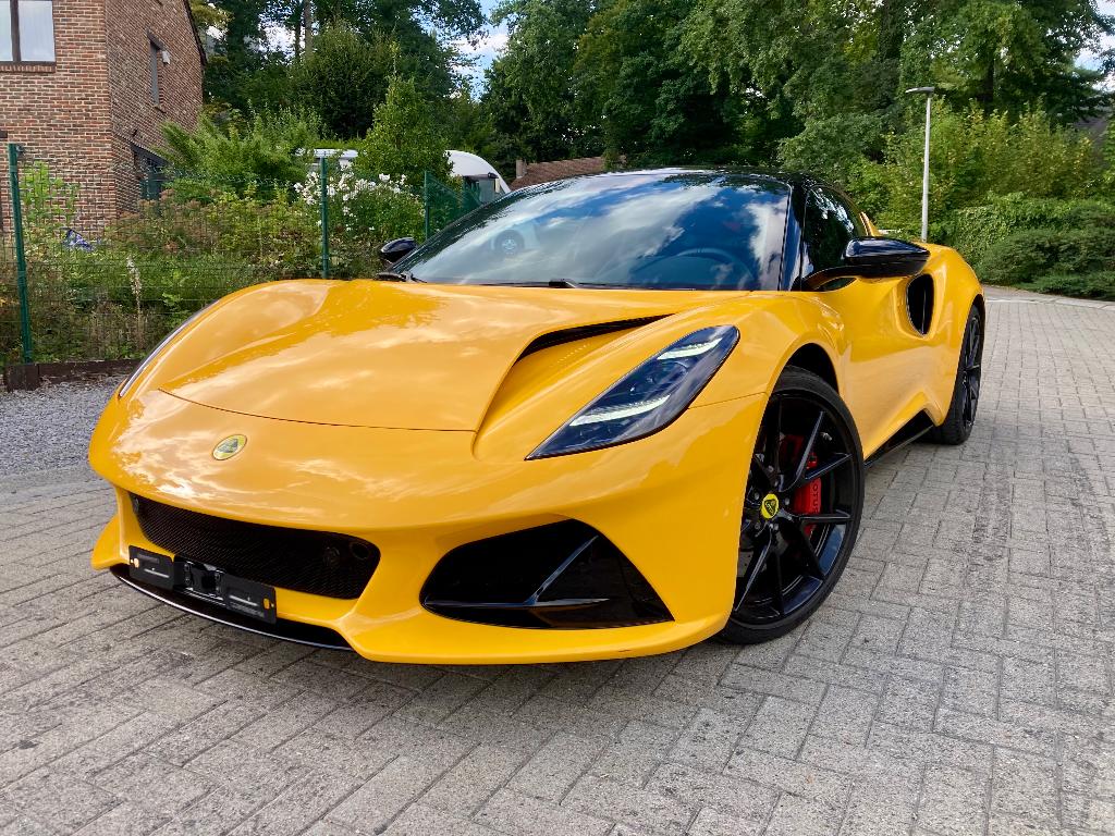 Lotus emira 3.5 v6, eerste editie,6000 km, volledige opties, Alcantara, Geel, Handgeschakeld, 2 zetels