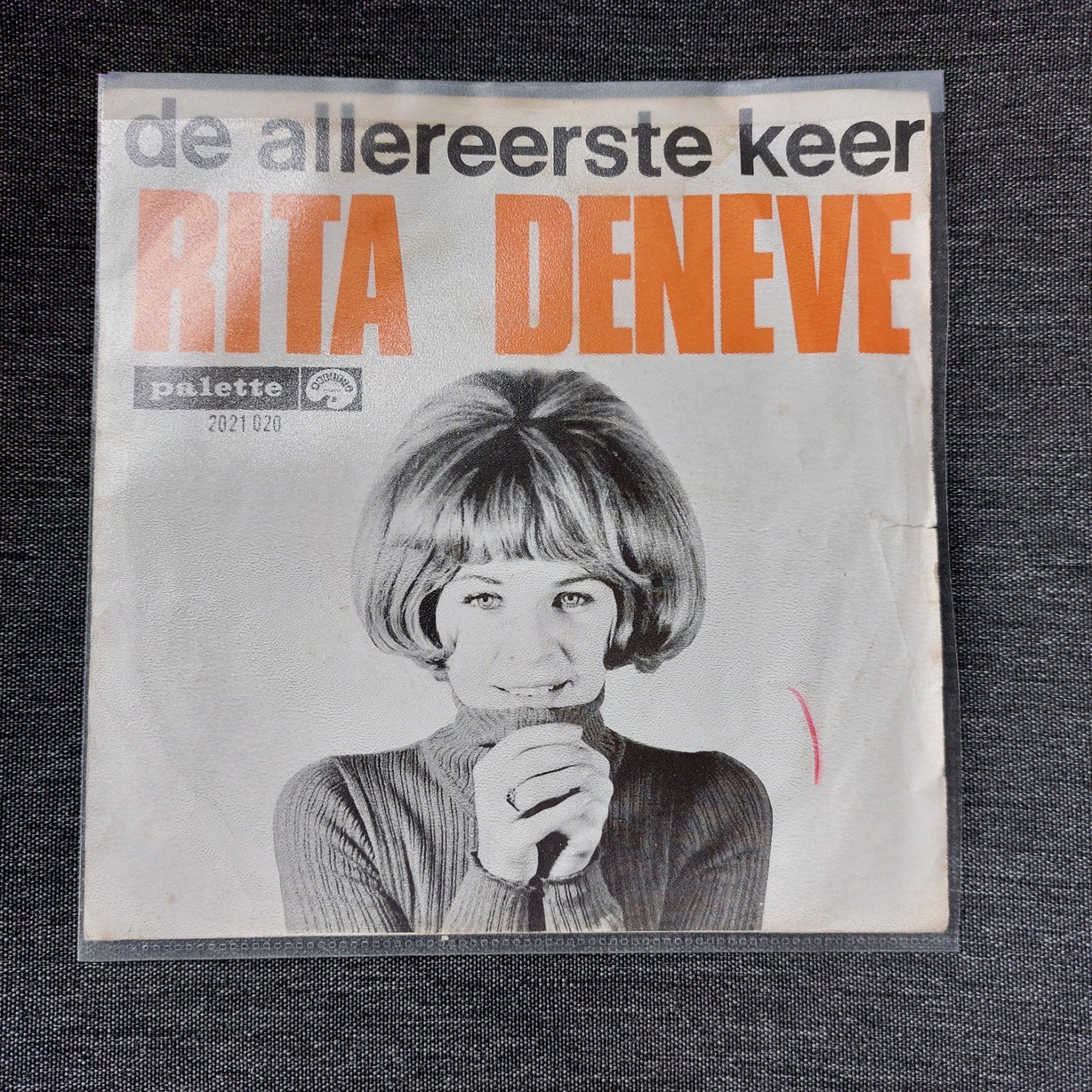 45 T. Rita Deneve, Ophalen of Verzenden