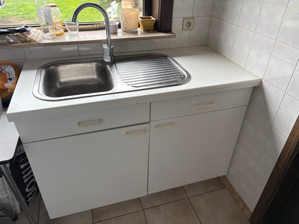 Goed voor in werkplaats… uitgietbak etc met kastje, Bricolage & Construction, Sanitaire, Enlèvement, Comme neuf, Robinet