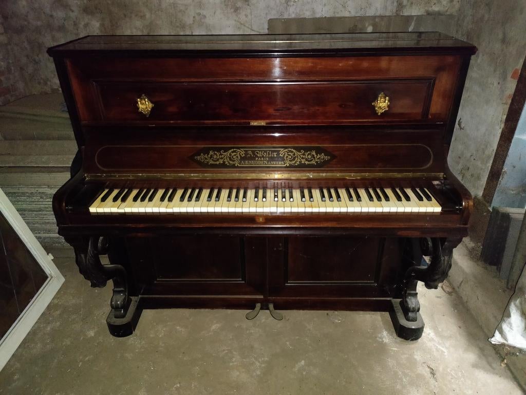 Wandpiano, Ophalen