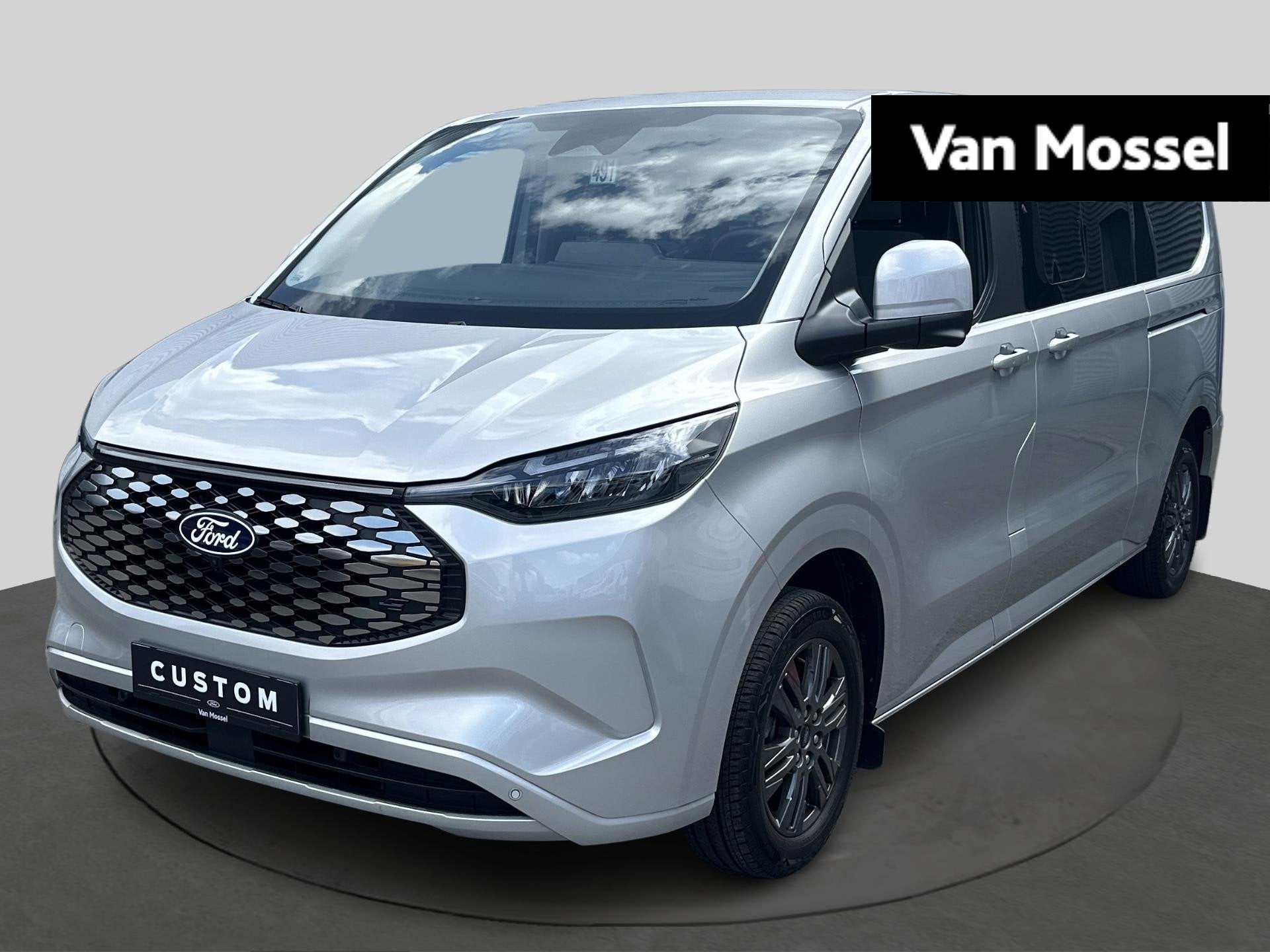 Ford Tourneo Custom 340L Titanium Electric - Driver Assist -, Auto's, Ford, Automaat, 4 deurs, Overige modellen, 2000 kg