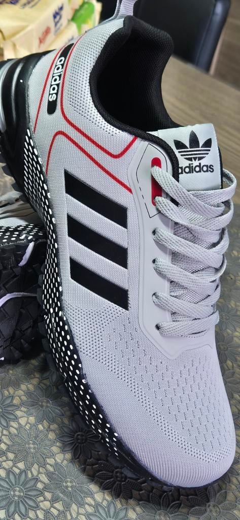 Adidas sportschoenen maat 44., Sport en Fitness, Ophalen of Verzenden, Adidas