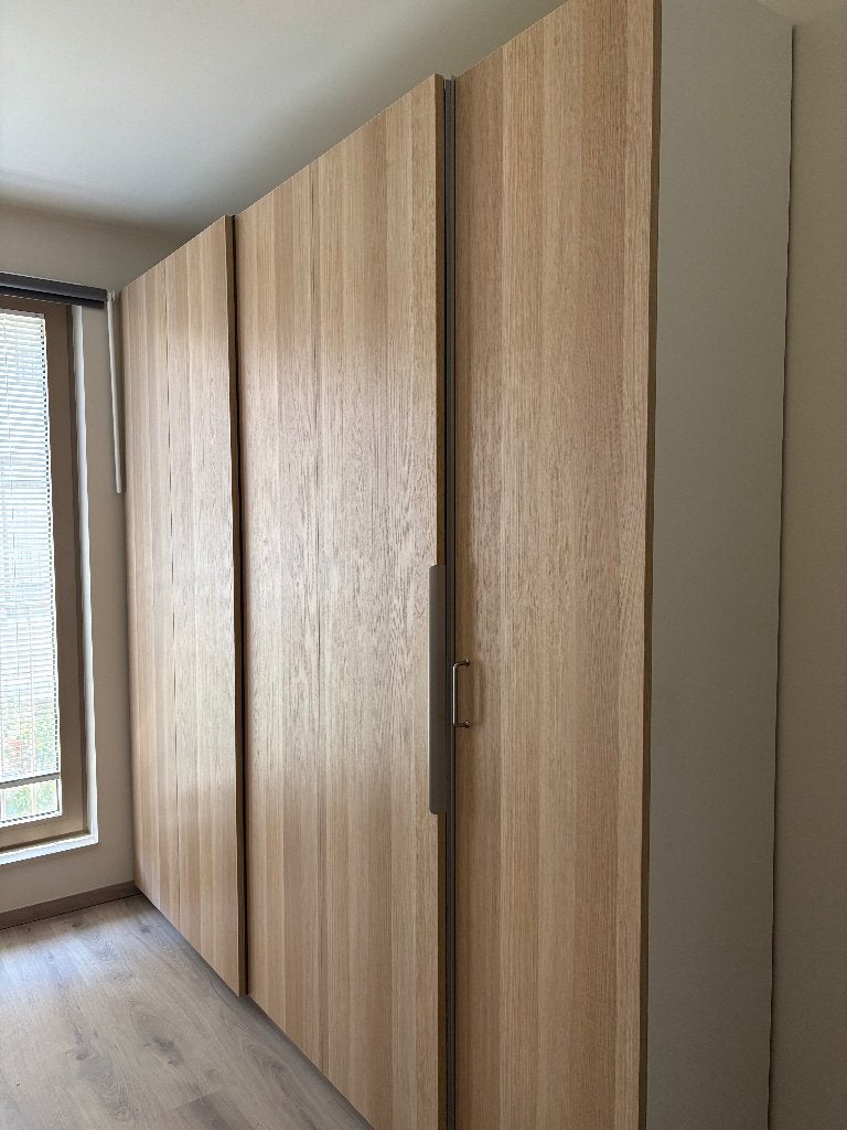 IKEA PAX kledingkast — 2 HASVIK schuifdeuren + 1 draaideur, Ophalen, Met deur(en), Zo goed als nieuw, 200 cm of meer
