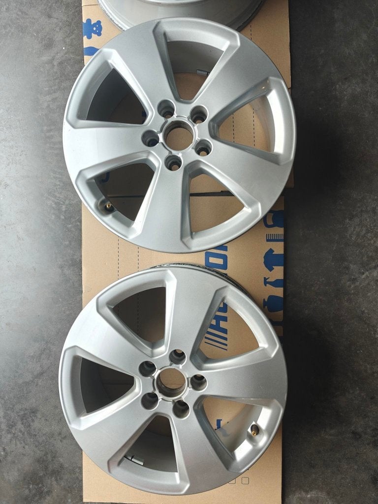 Audi 17inch Lichtmetalen velgen met verrijdbaar velgenboom, Auto-onderdelen, Ophalen, Gebruikt, Velg(en), 17 inch