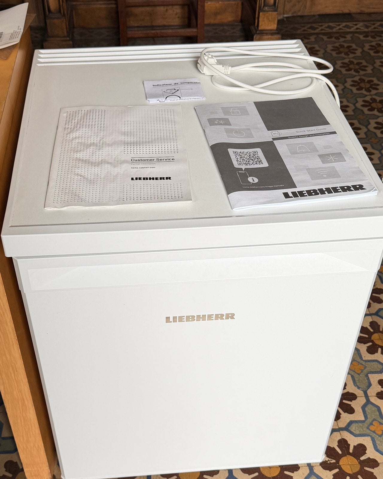 Liebherr koelkast, Elektronische apparatuur, Koelkasten en IJskasten, Zo goed als nieuw, Zonder vriesvak, 75 tot 100 liter, Minder dan 85 cm