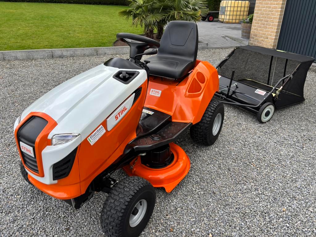 Stihl RT 4097 SX Zitmaaiers Met Gopart Blad-Grasveger, Ophalen, Zo goed als nieuw