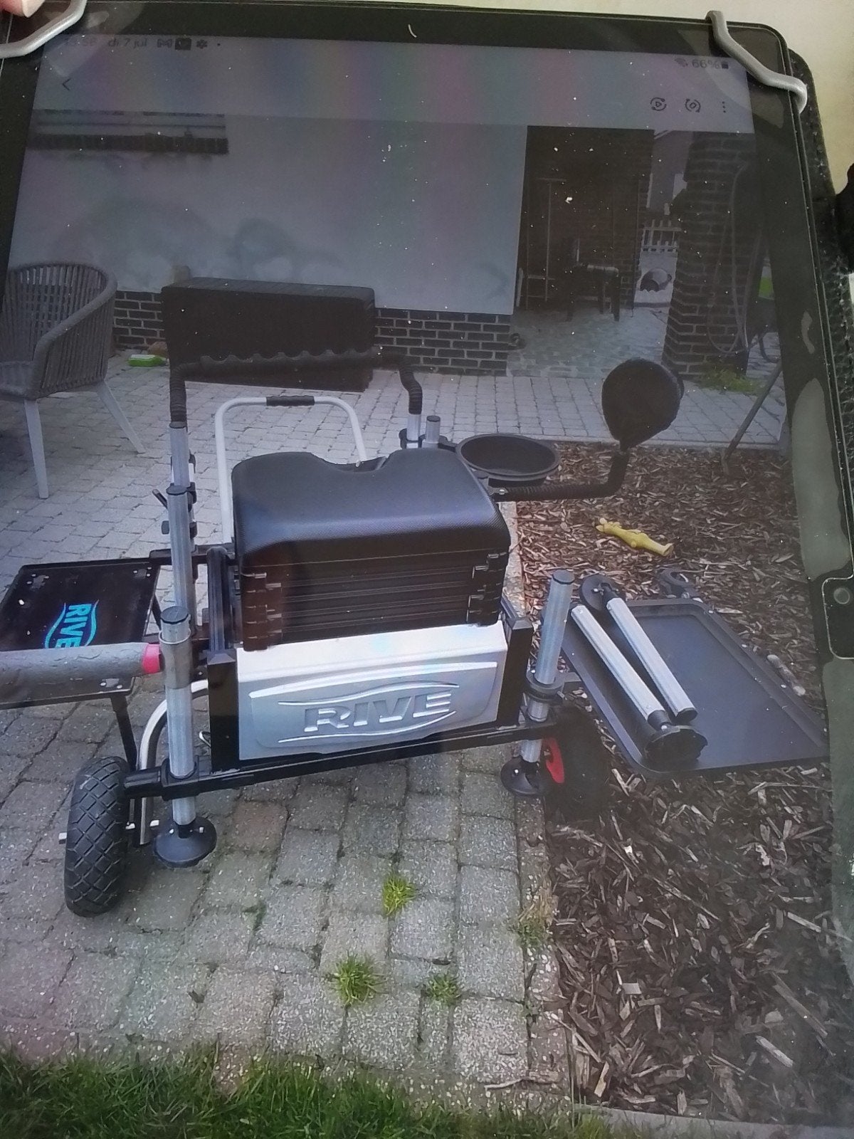 Verkoop visbak, Ophalen
