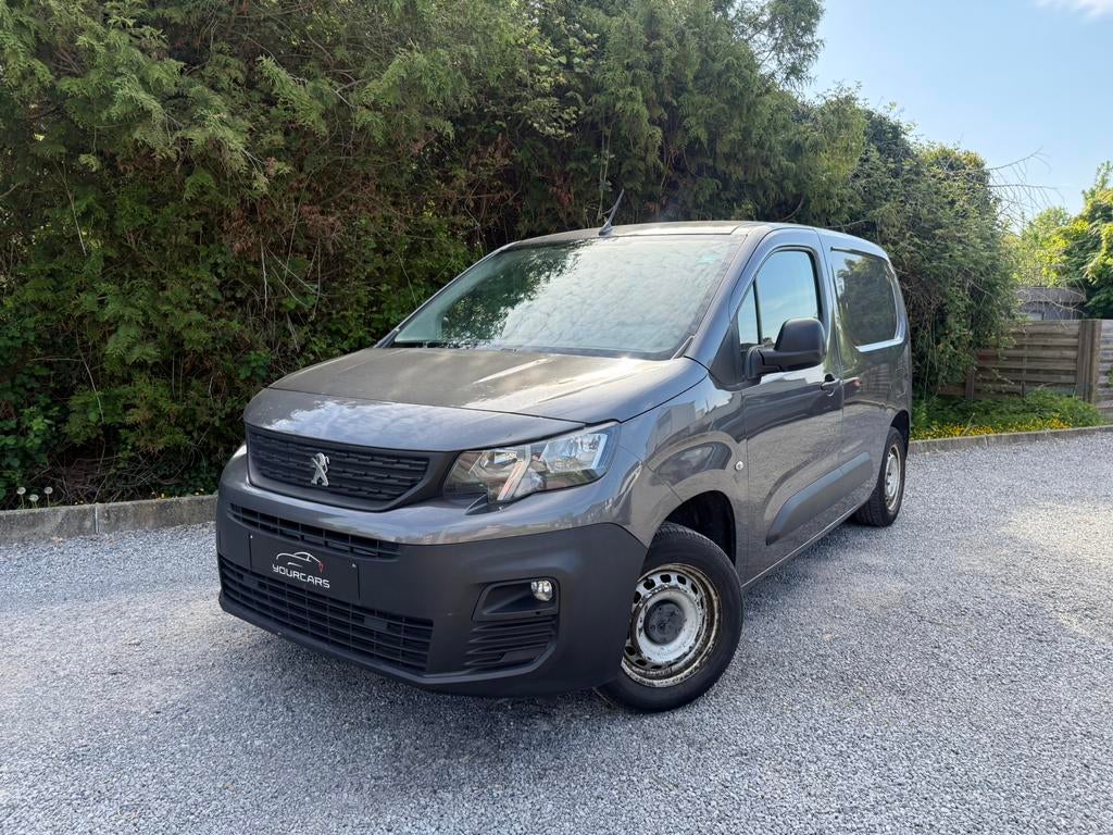 Peugeot Partner 1.2 PureTech L2 Heavy Pro S/S, Stof, Bedrijf, 81 kW, Zilver of Grijs