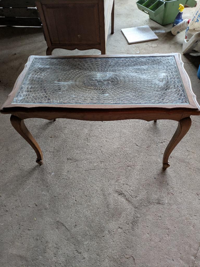 Bijzet salon tafel met glazen blad, Enlèvement, Utilisé, Bois, Antiek