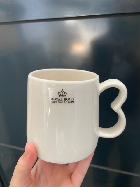 Royal Boch Pieter Stockmans mok met harthandvat - n°2 Ivory, Keramiek, Vintage, Nieuw, Royal Boch