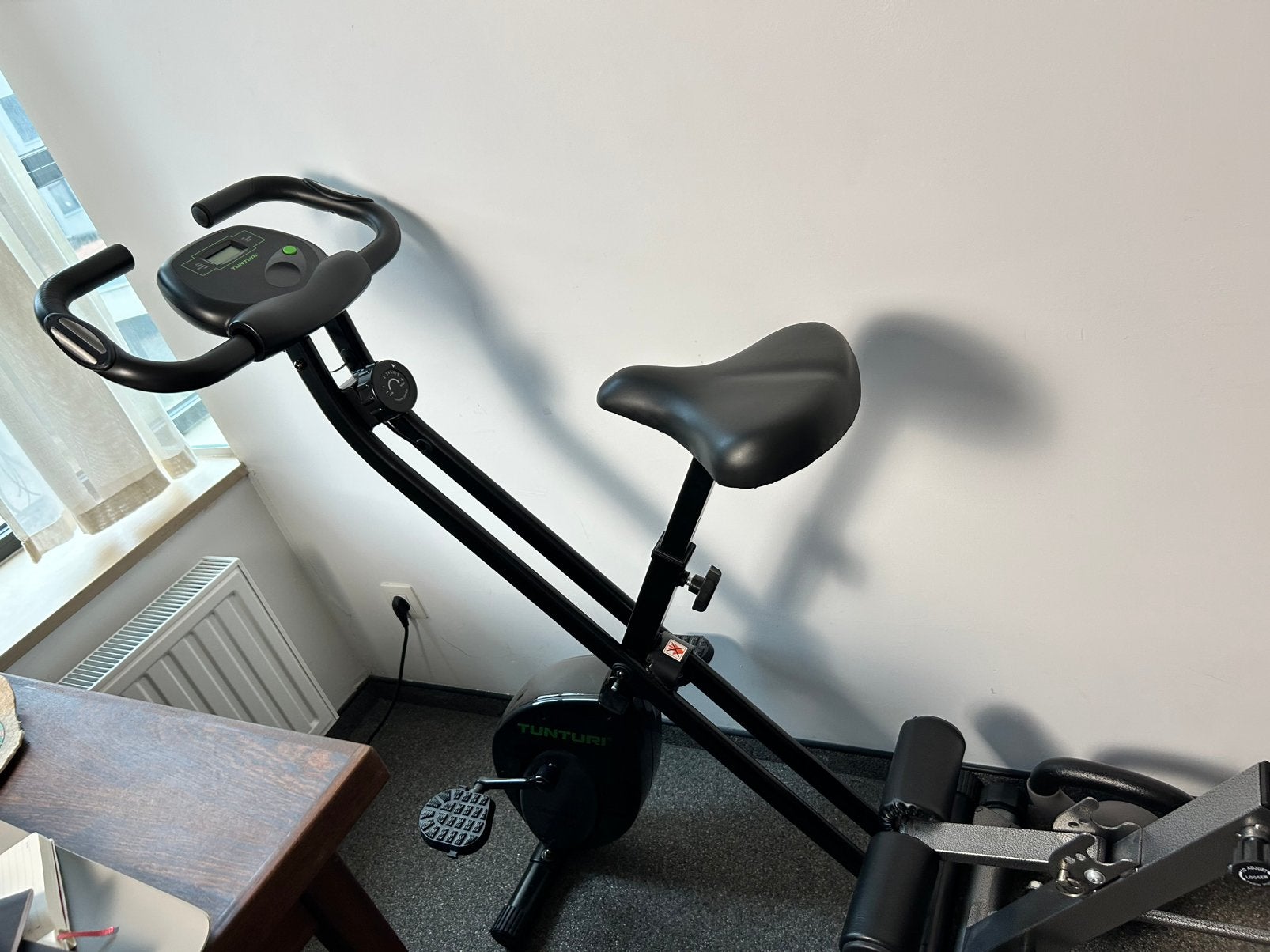 Bike and bench for home use, Ophalen, Zo goed als nieuw