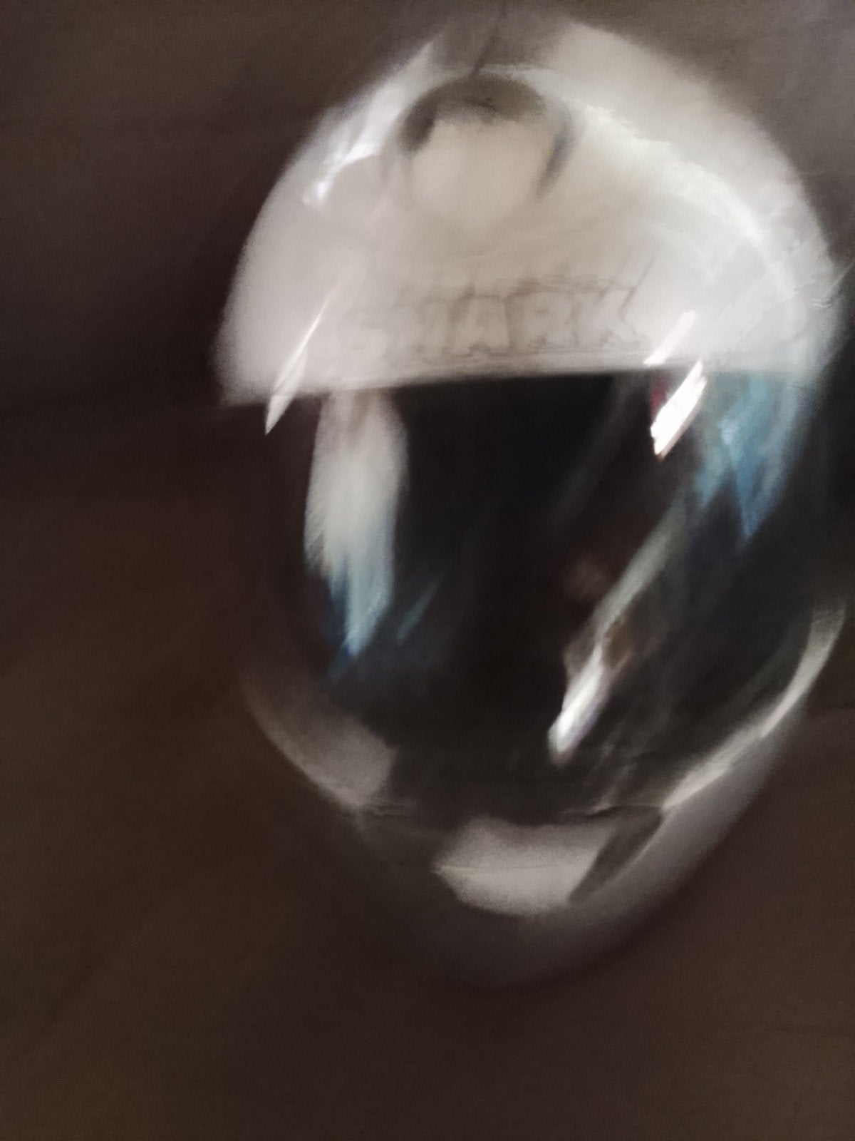 Vente casque moto état impeccable couleur gris, Motos, Seconde main, Femmes, Shark, Enlèvement
