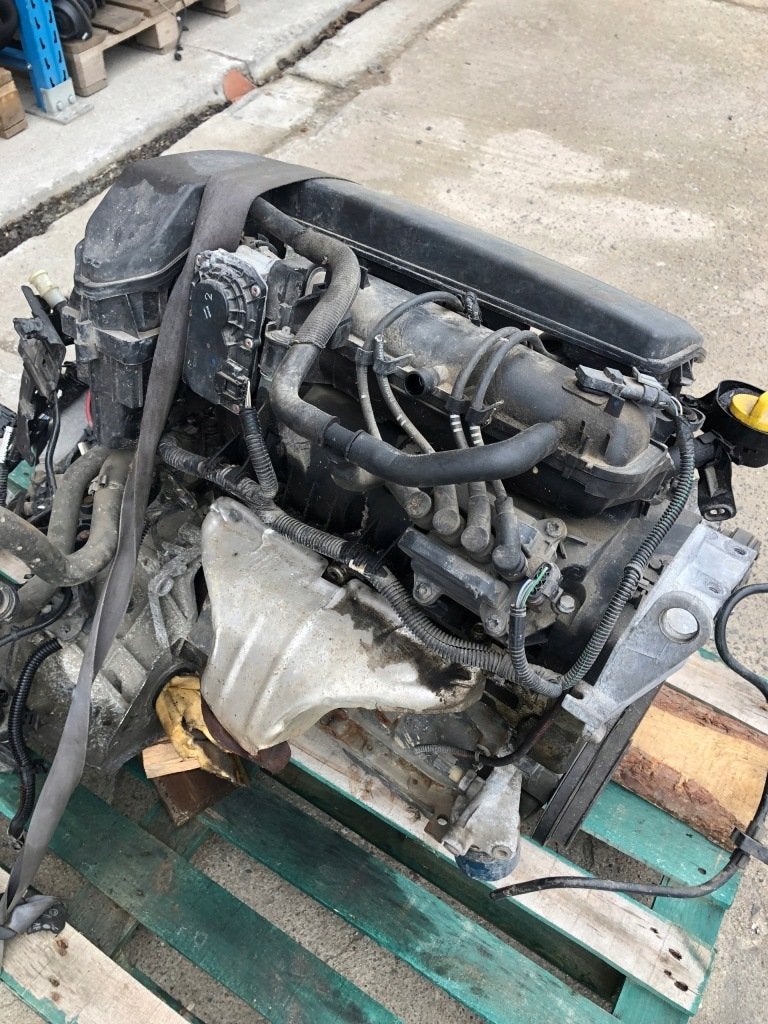 Moteur D4F732 Complet LOGAN DACIA, Verzenden, Gebruikt, Skoda