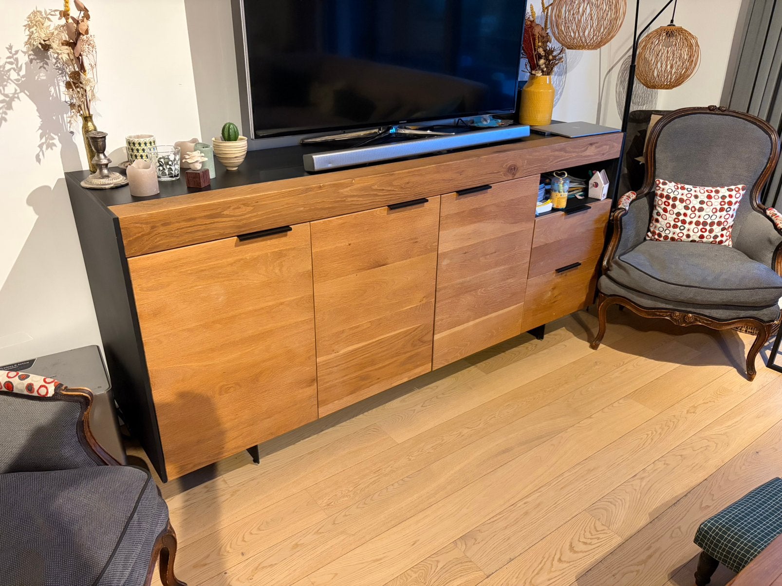 Buffet / bahut en bois massif, Enlèvement, Comme neuf