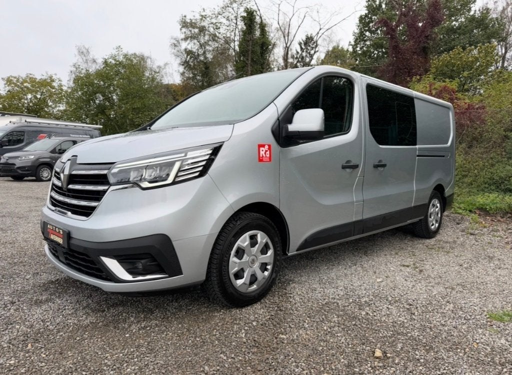 Renault Trafic 2.0 // L2 // 170 Pk // Automaat // 5 Seats //, Auto's, Dealer onderhouden, Stof, https://public.car-pass.be/vhr/e1385aaa-fa1a-4faf-a455-e07788b069e8