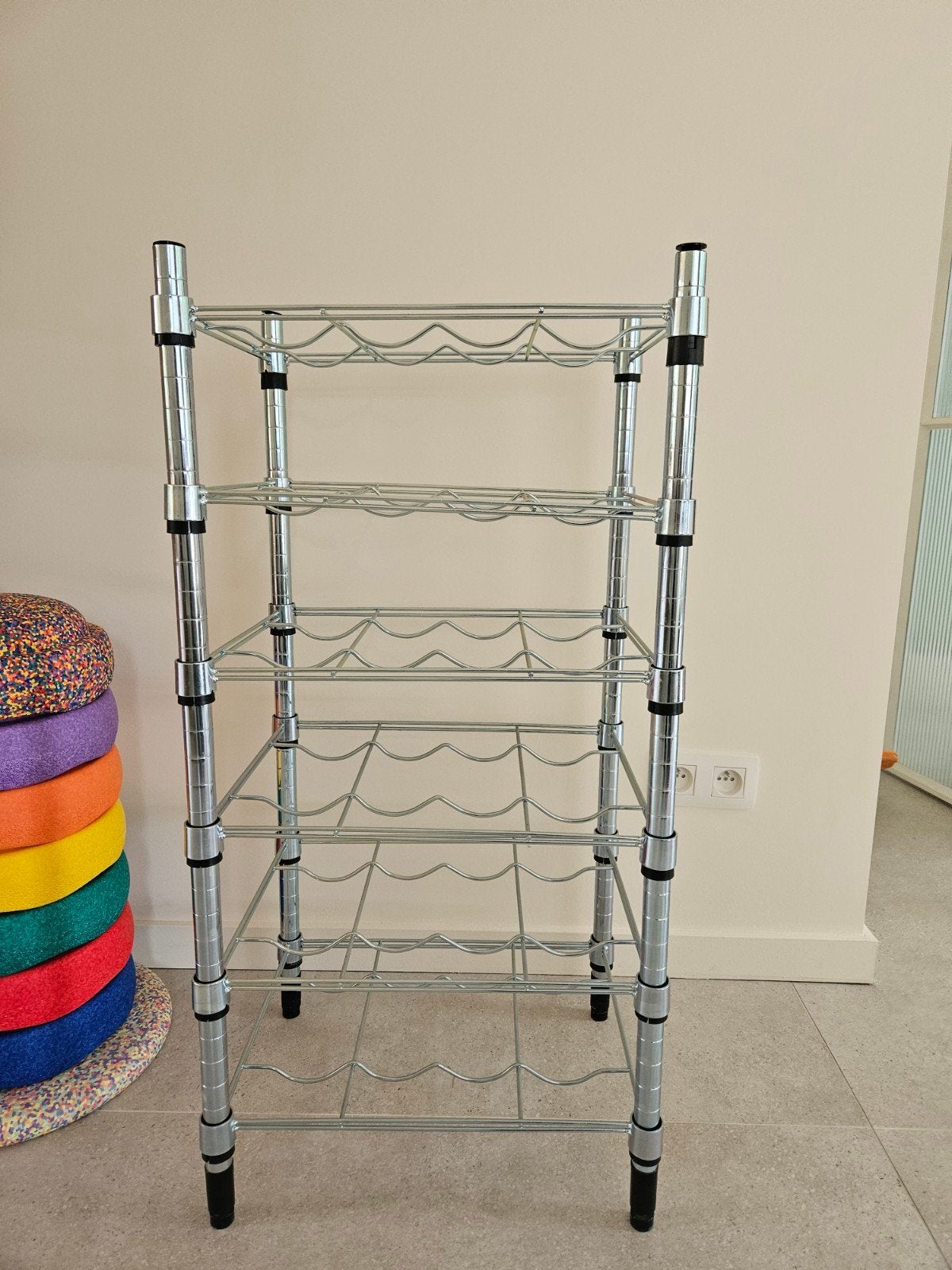 wijnrekje Ikea Omar, Enlèvement