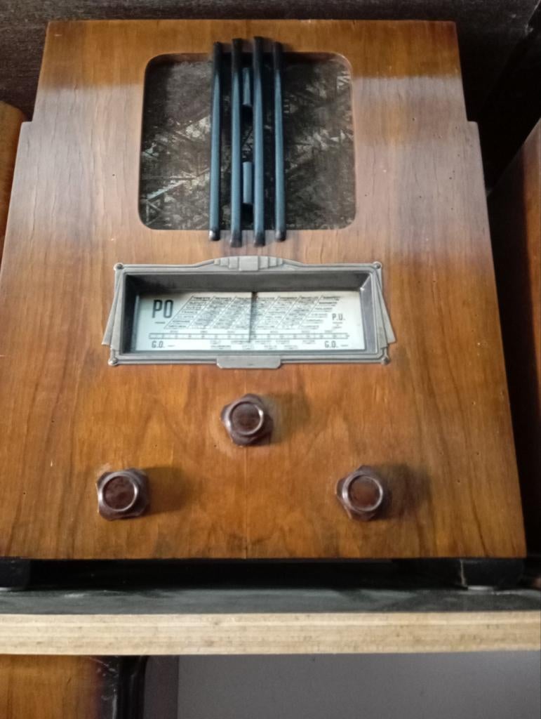 Ancienne radio, Antiquités & Art, Antiquités | TV & Hi-Fi, Enlèvement