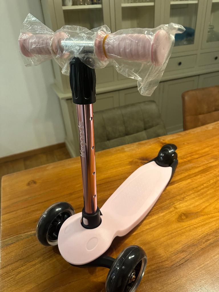 Nieuwe roze scooter voor kinderen, Fietsen en Brommers, Ophalen, Nieuw, Gewone step
