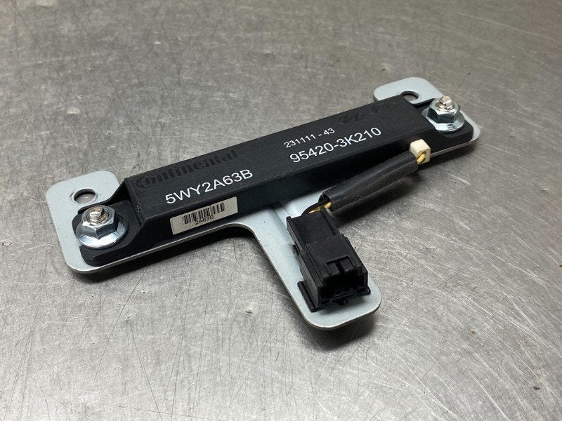 KEYLESS ACCESS ANTENNE Kia Rio III (UB) (|954203K210|), Continental AG, Gebruikt, Kia, Continental-Plaza 1
30175  Hannover, DE